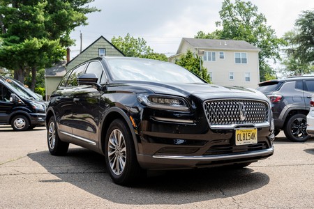 lincoln mkt car